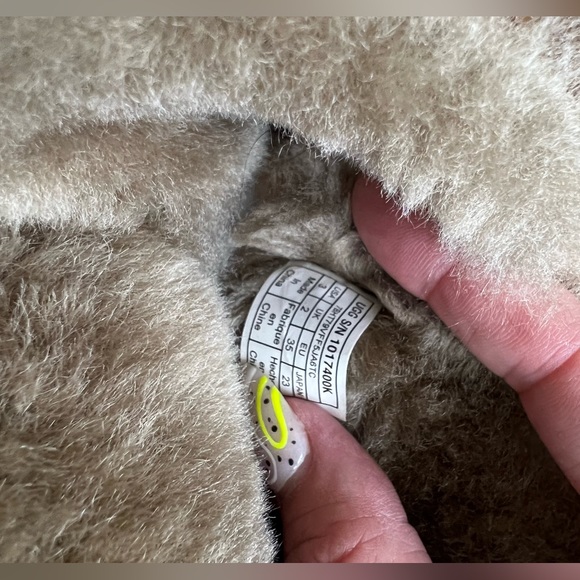 Ugg ankle boots - Picture 7 of 7